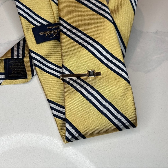 Vintage Gold Plated Tie Clip with Onyx Intaglio - Picture 10 of 10